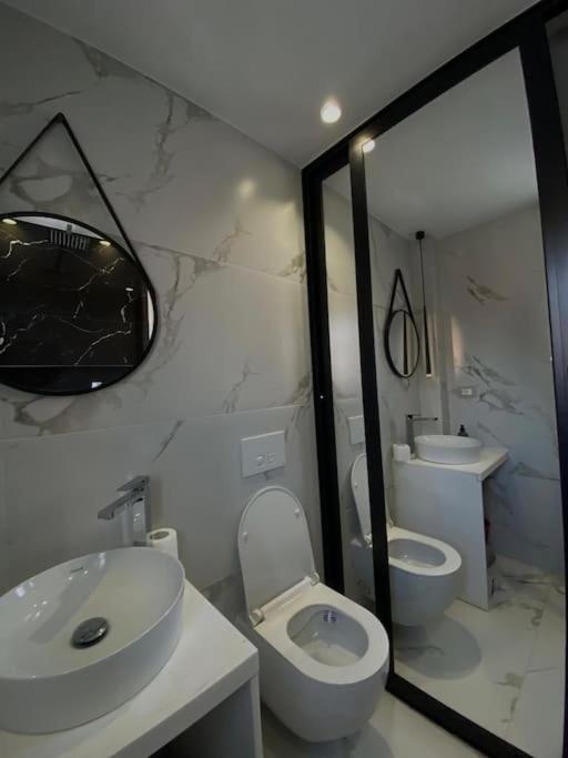 Tirana Elegant Apartment Zewnętrze zdjęcie